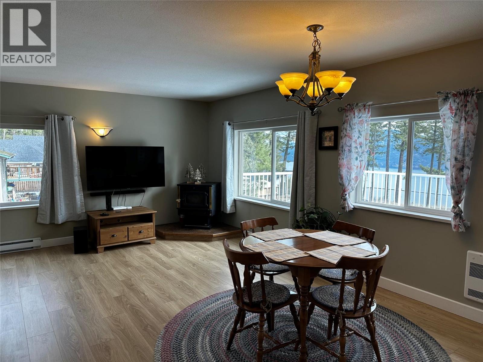 7245 Dunwaters Road, Kelowna