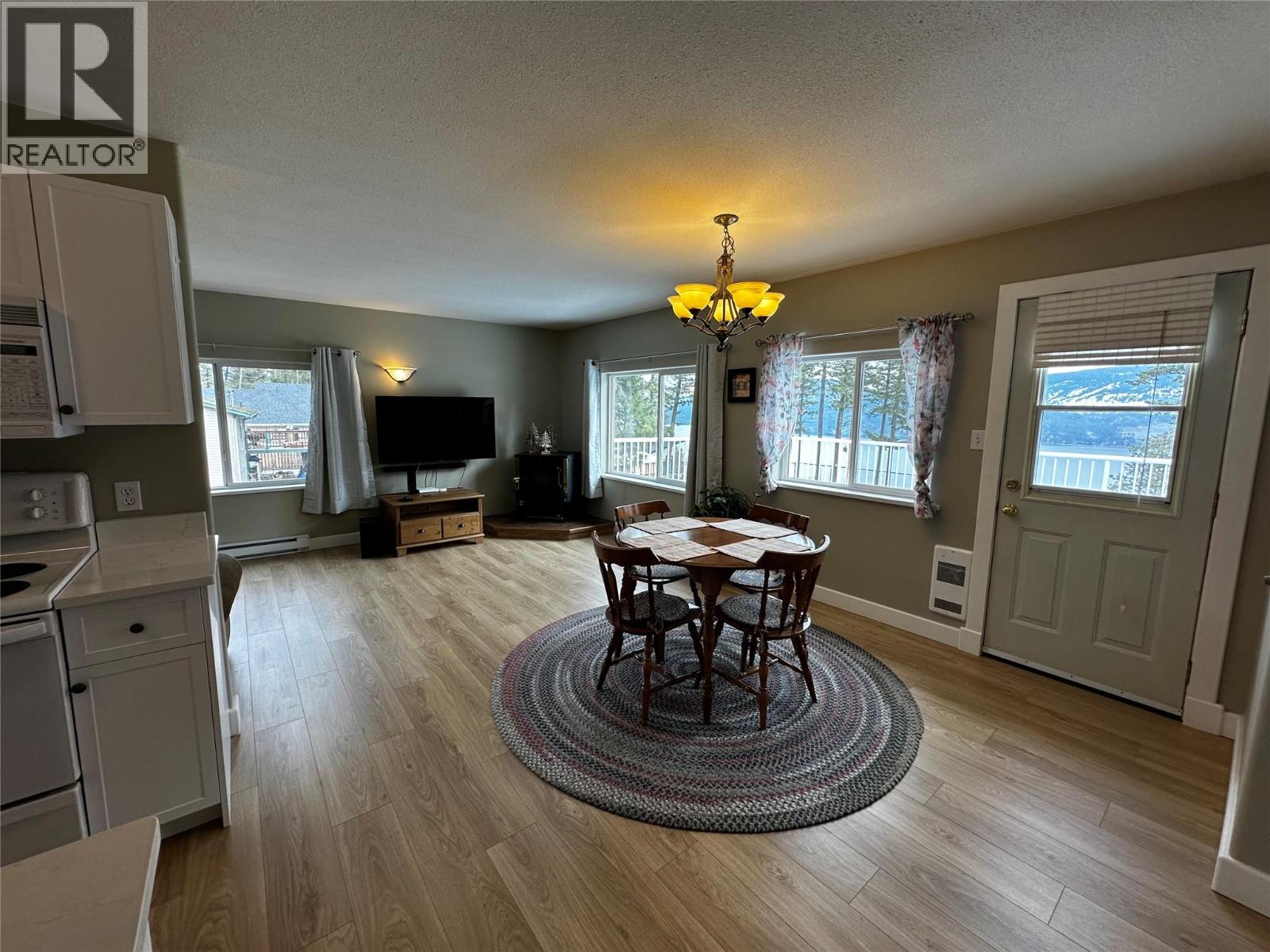 7245 Dunwaters Road, Kelowna