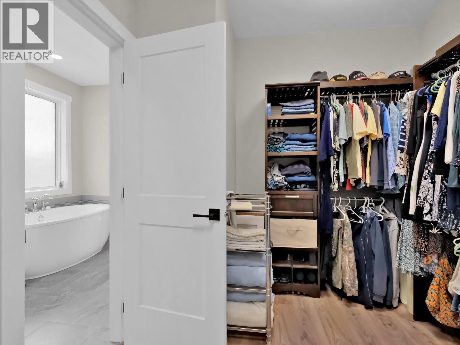 7255 Dunwaters Road, Kelowna