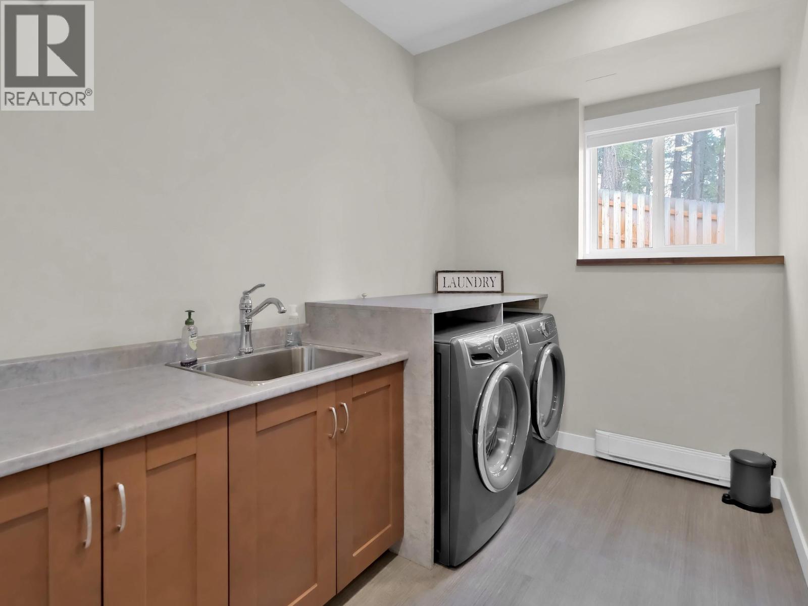 7255 Dunwaters Road, Kelowna