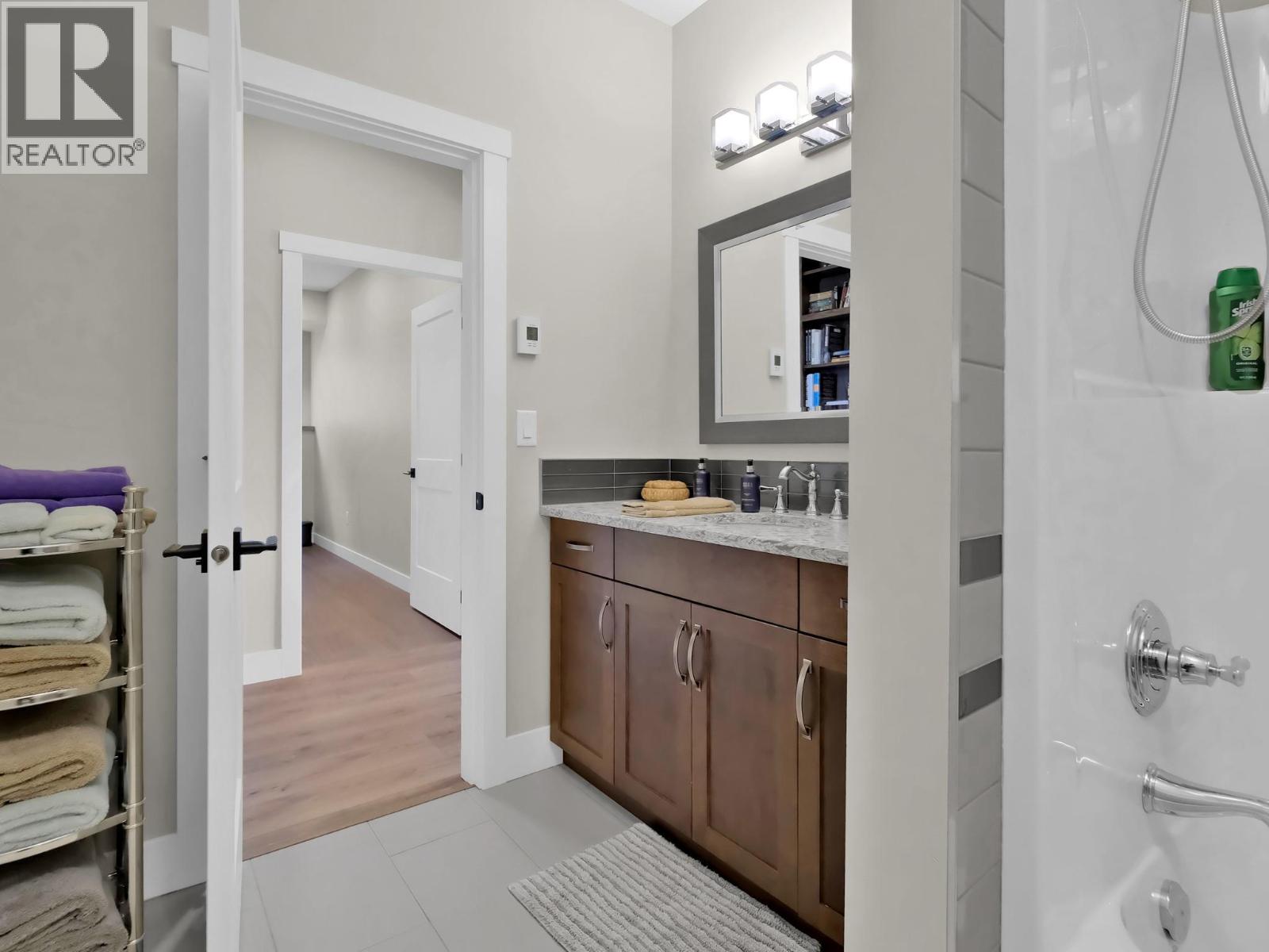 7255 Dunwaters Road, Kelowna