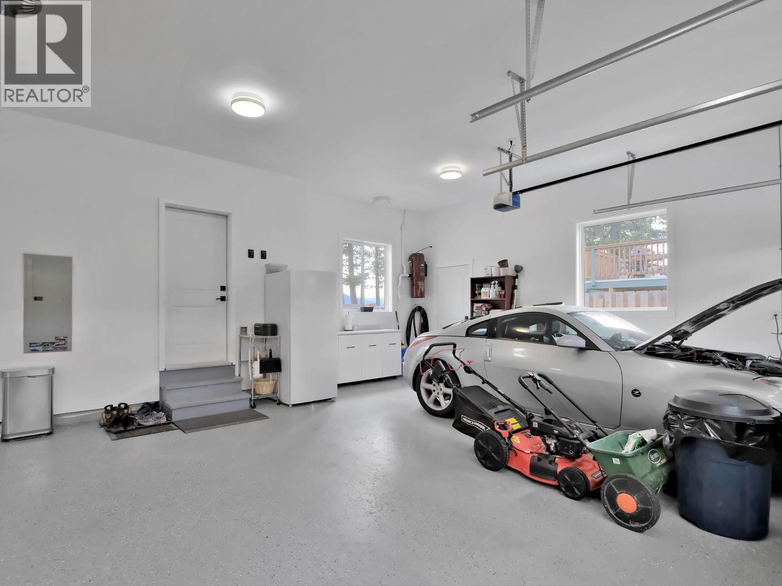 7255 Dunwaters Road, Kelowna