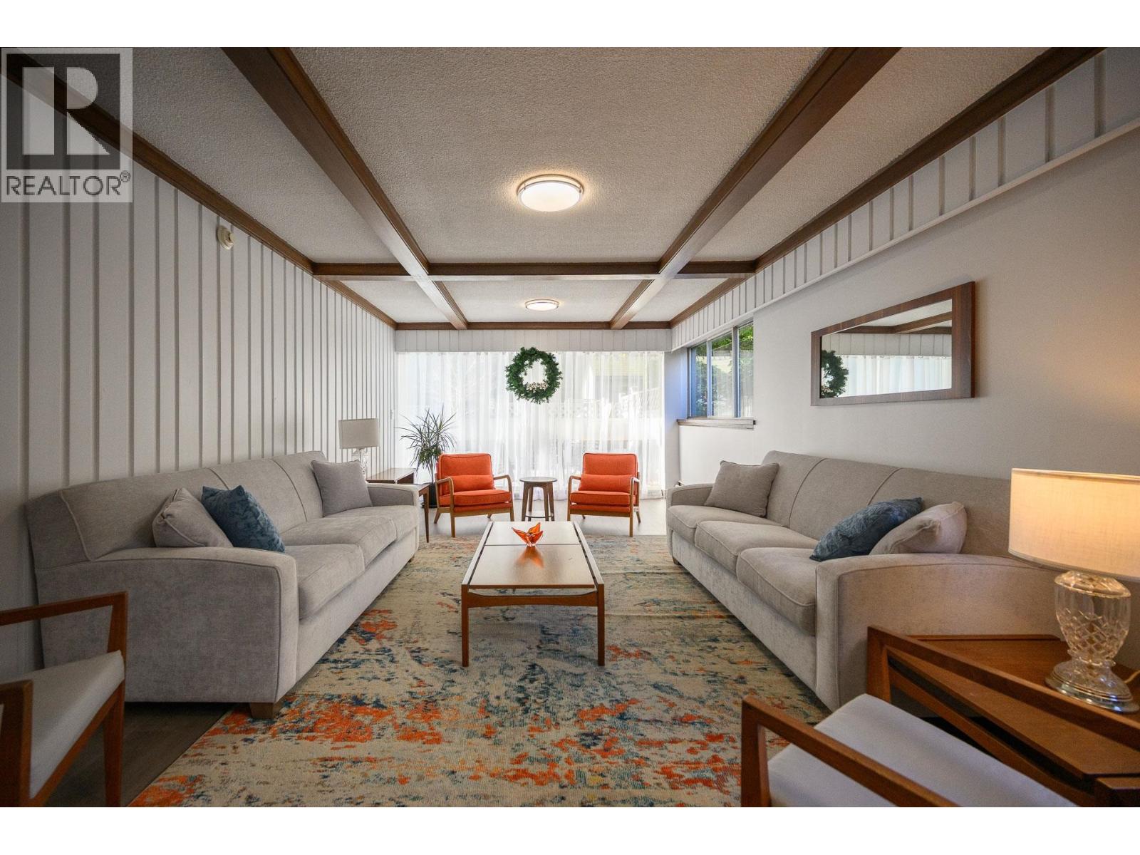 203 1730 DUCHESS AVENUE, West Vancouver