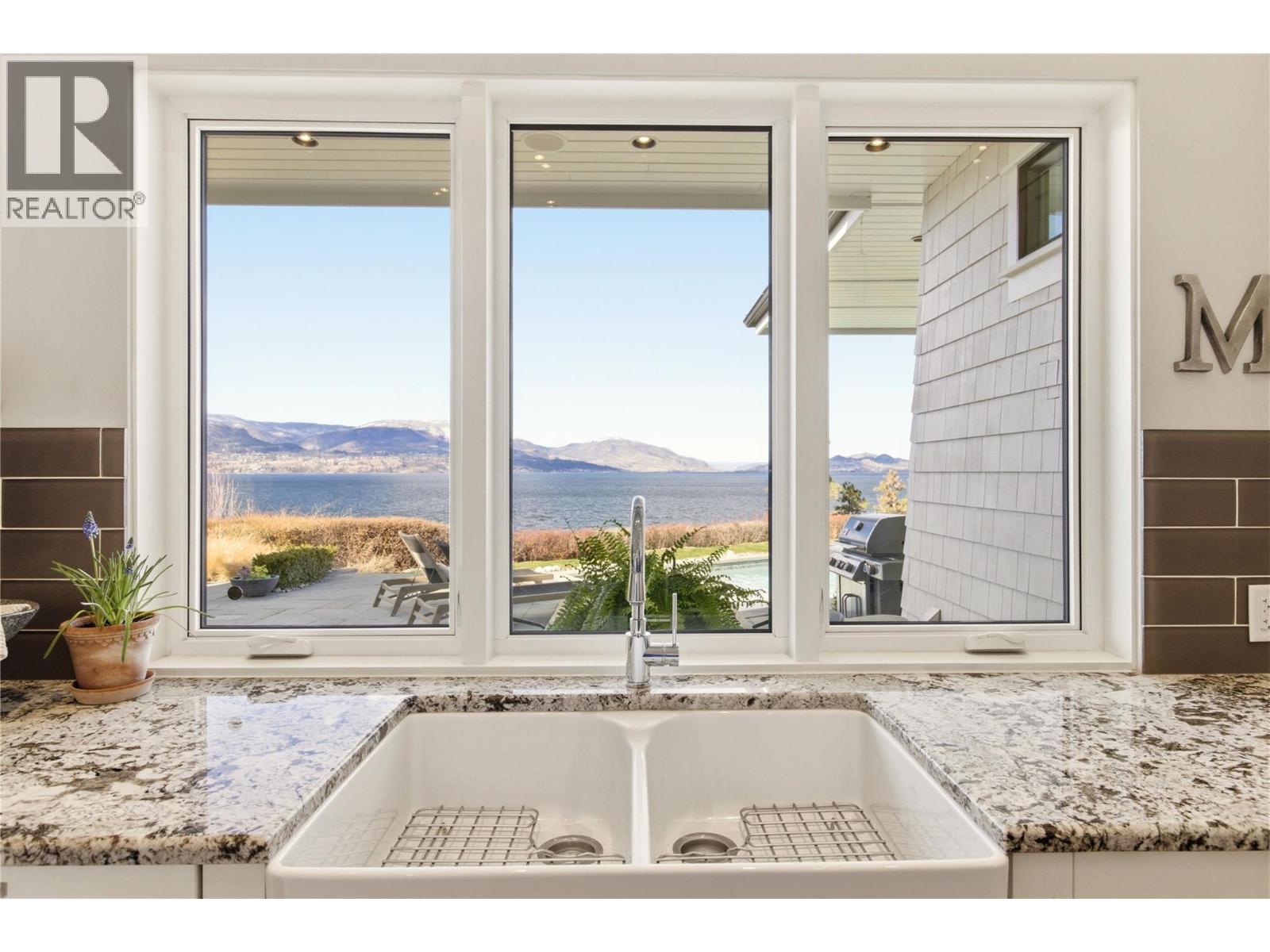 347 Braeloch Road N, Kelowna