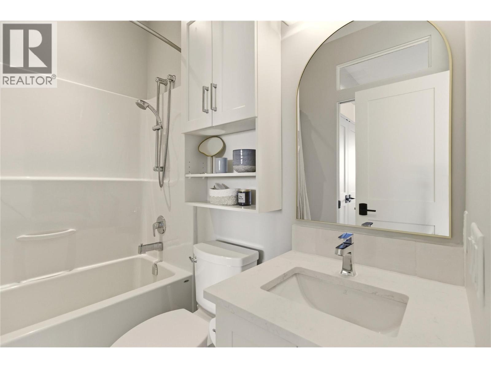 347 Braeloch Road N, Kelowna