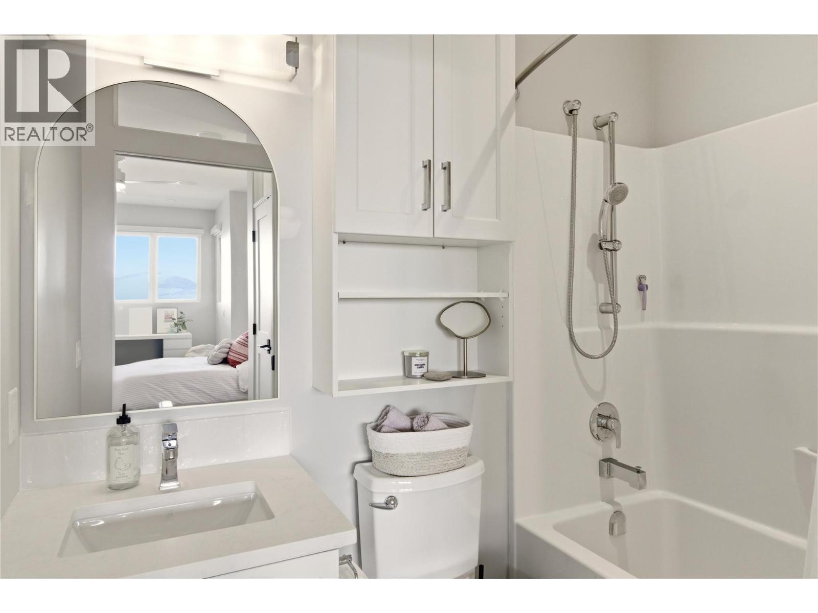 347 Braeloch Road N, Kelowna