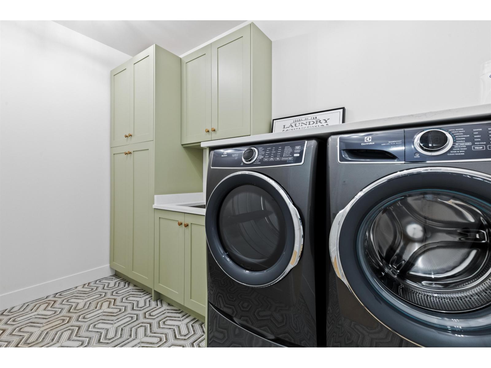 19851 37 AVENUE, Langley