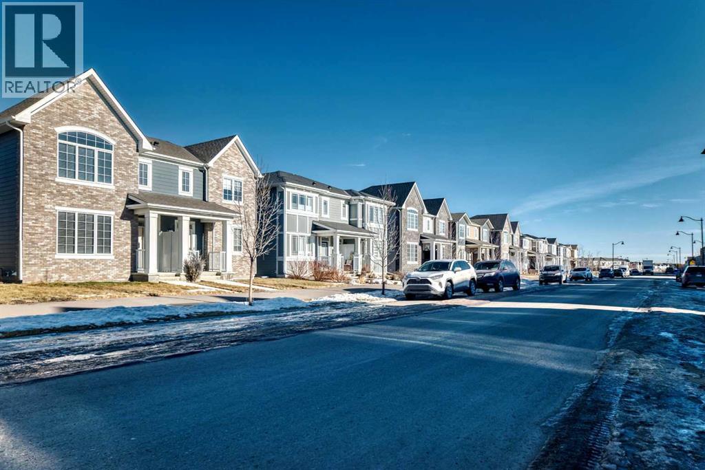 Single Family House for Sale in  Yorkville Avenue SW Yorkville Calgary 