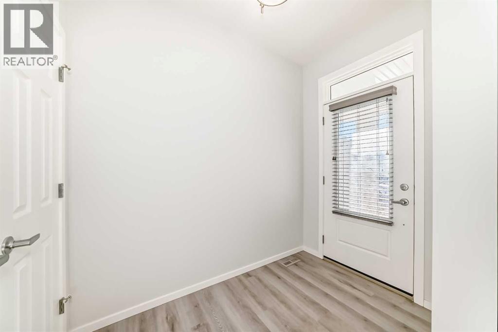 Single Family House for Sale in  Yorkville Avenue SW Yorkville Calgary 