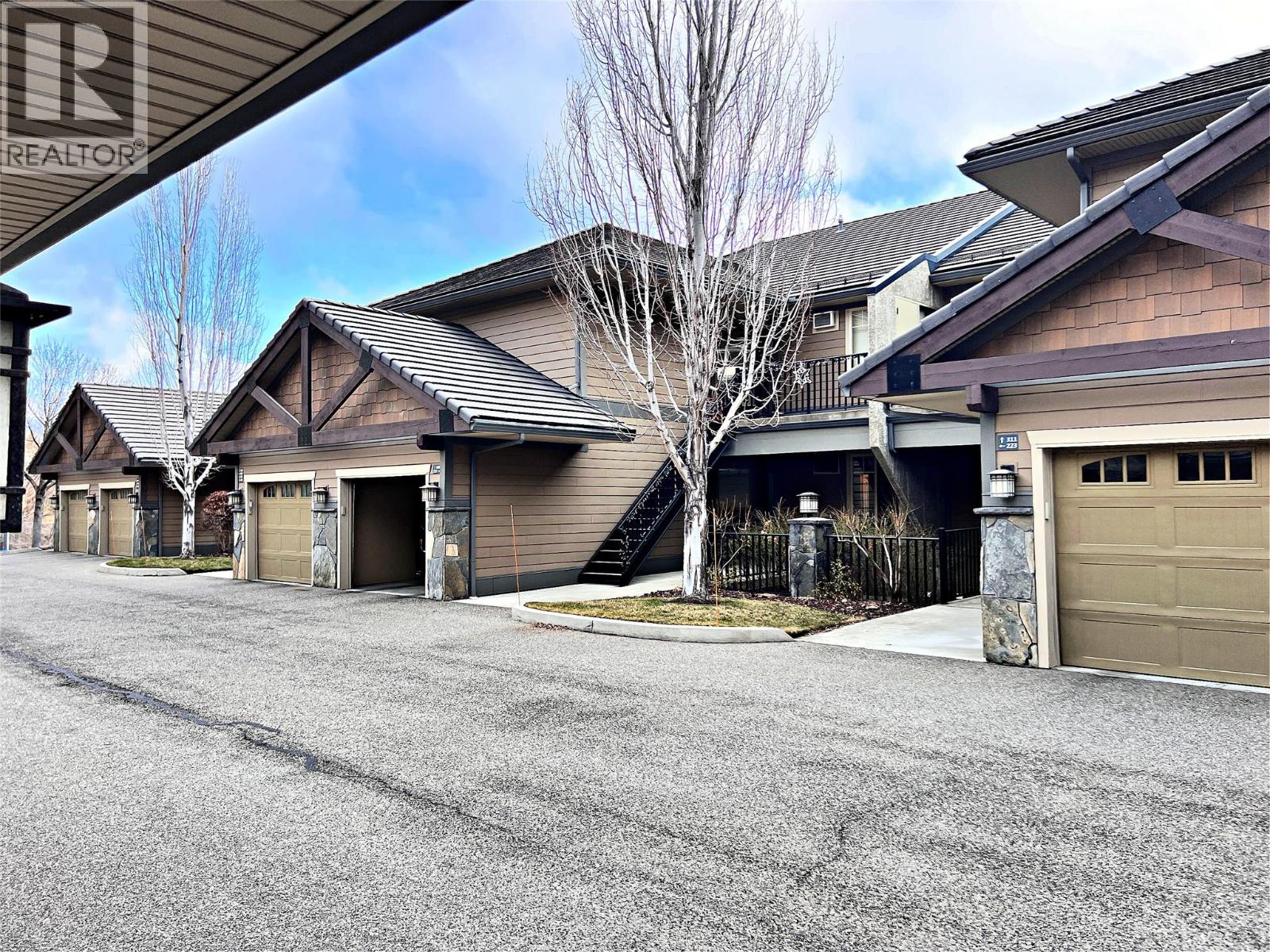 222 4350 Ponderosa Drive, Peachland