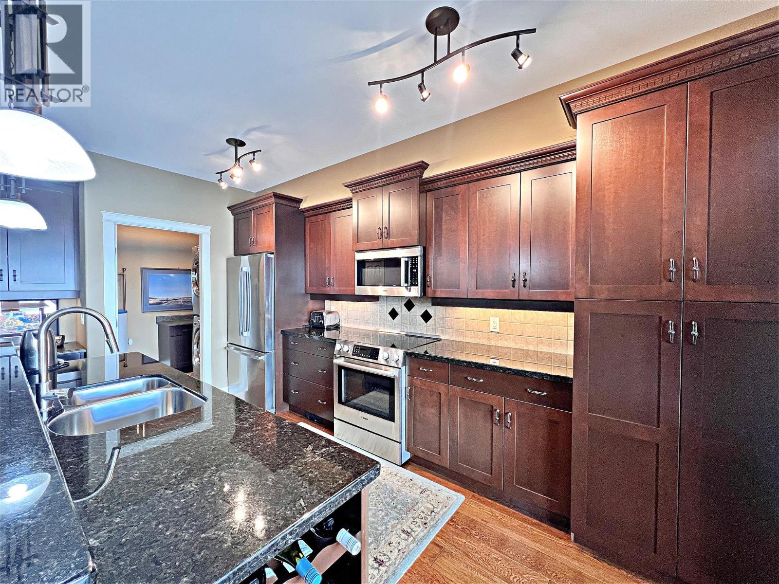 222 4350 Ponderosa Drive, Peachland