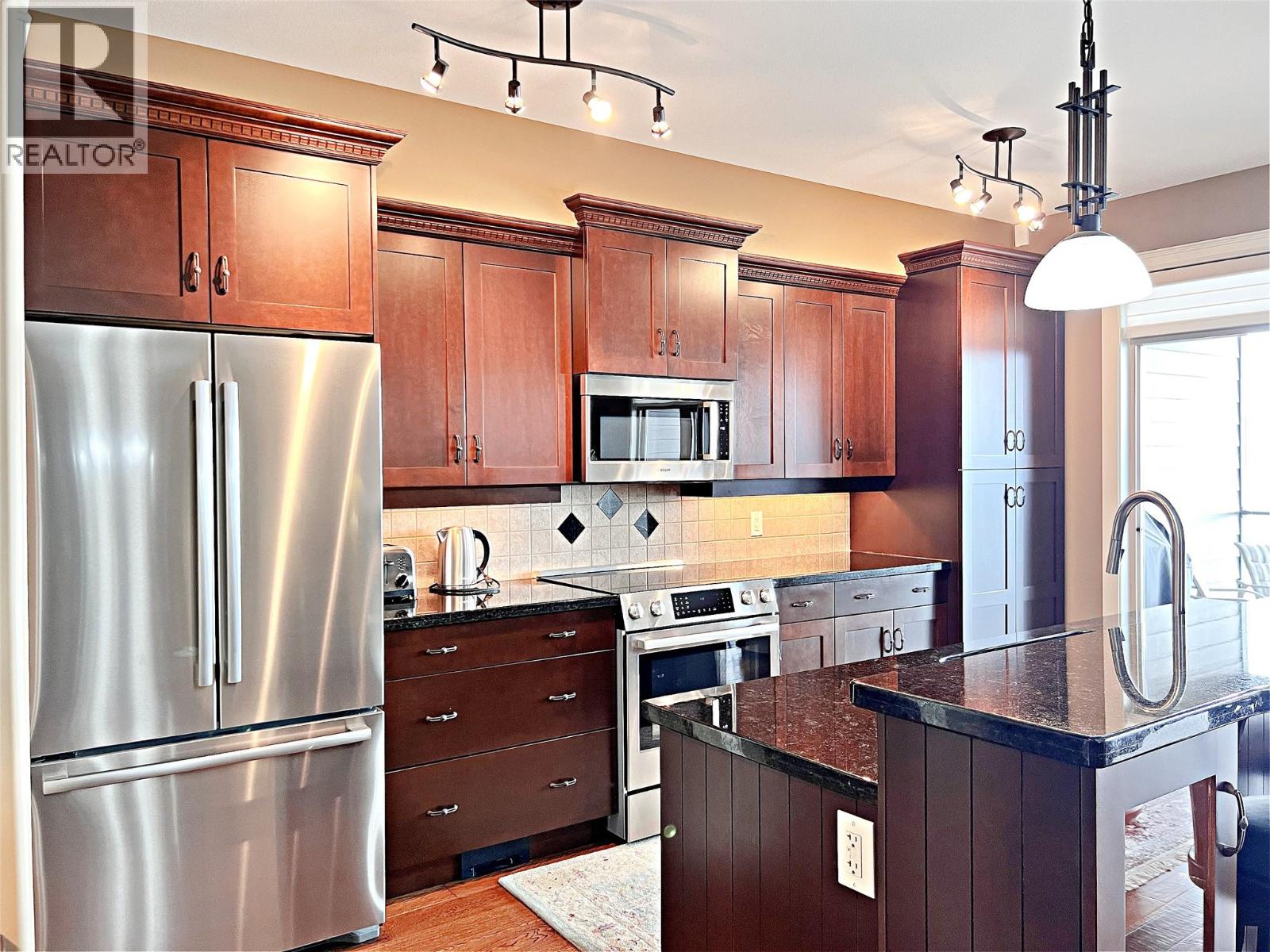 222 4350 Ponderosa Drive, Peachland