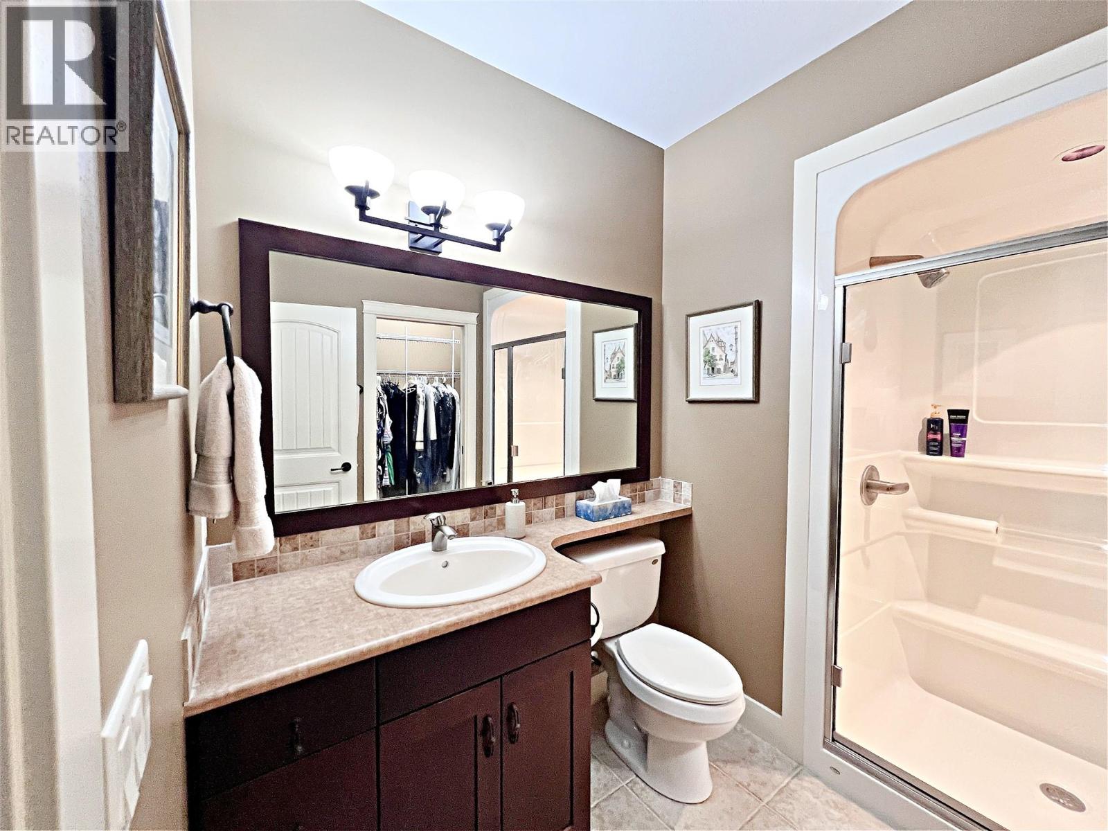 222 4350 Ponderosa Drive, Peachland