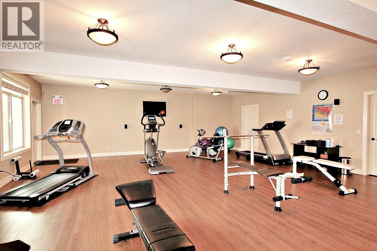 222 4350 Ponderosa Drive, Peachland