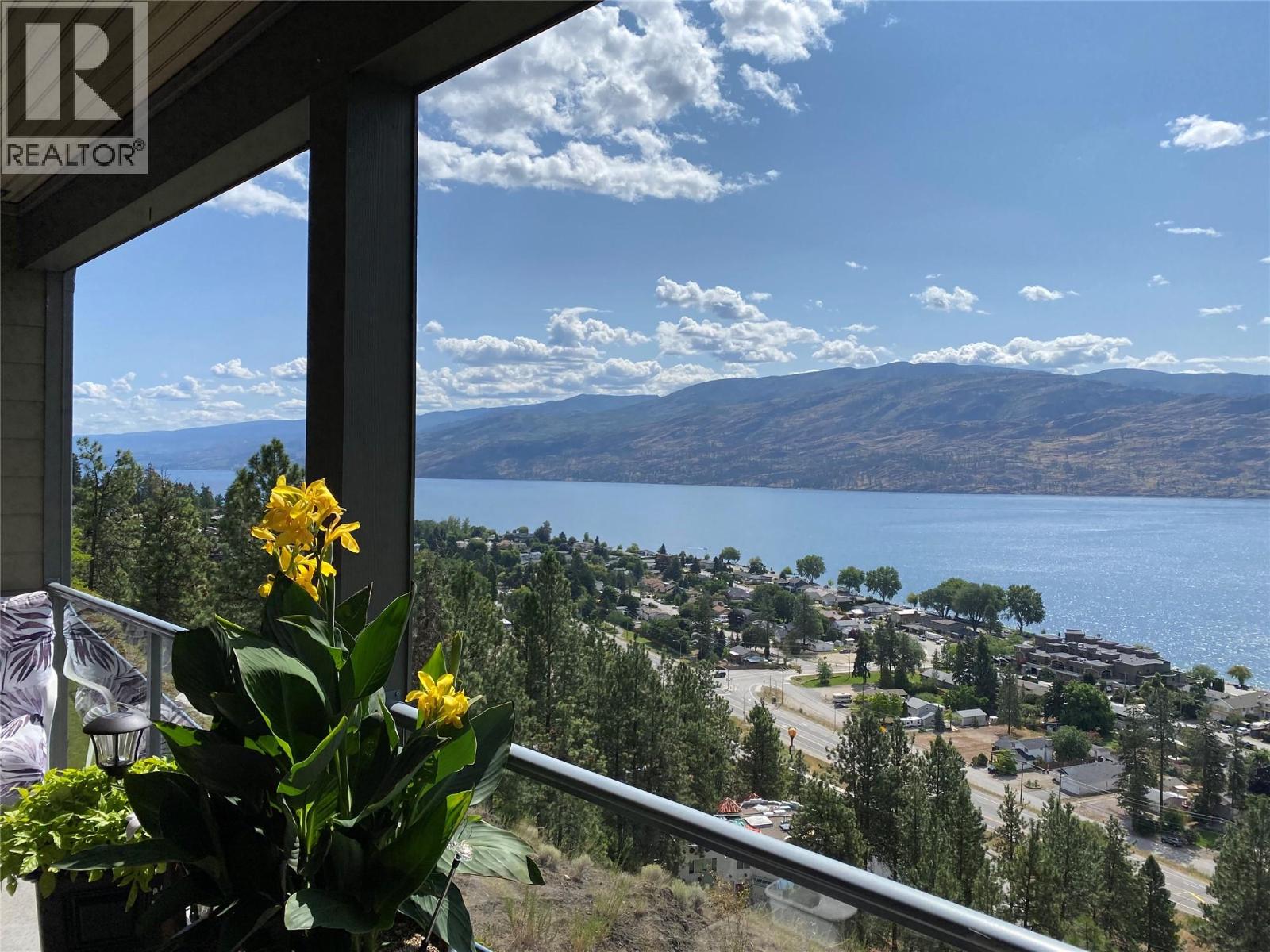 222 4350 Ponderosa Drive, Peachland