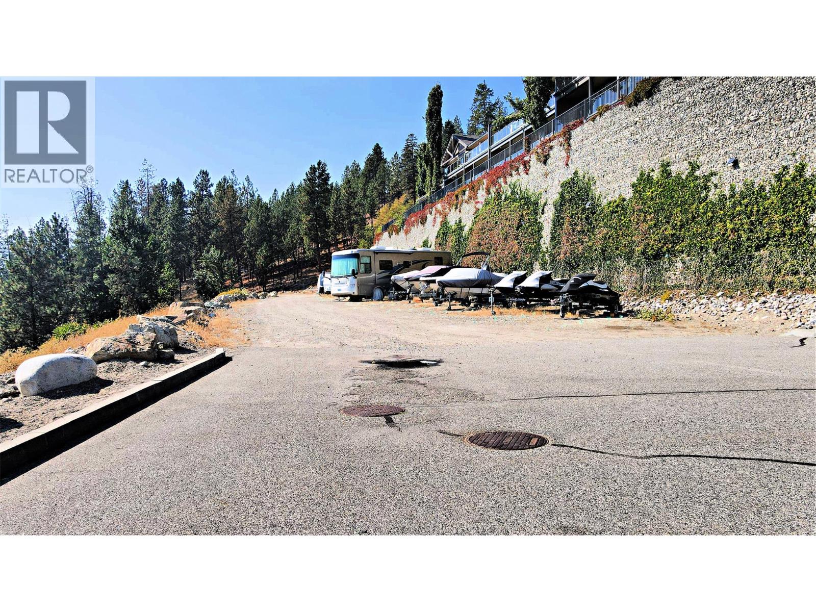 222 4350 Ponderosa Drive, Peachland