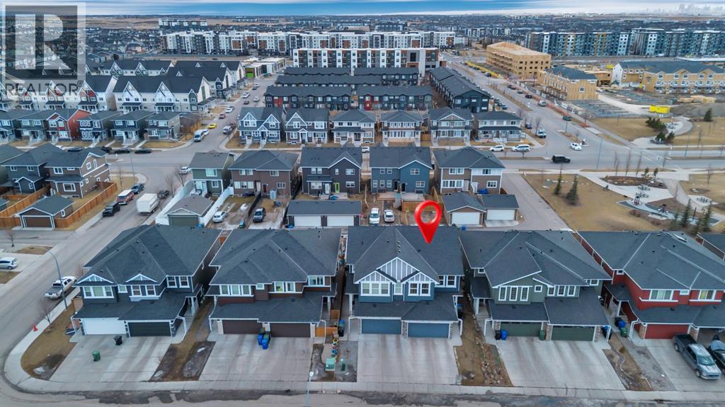 Single Family House for Sale in  Redstone Common NE Redstone Calgary 