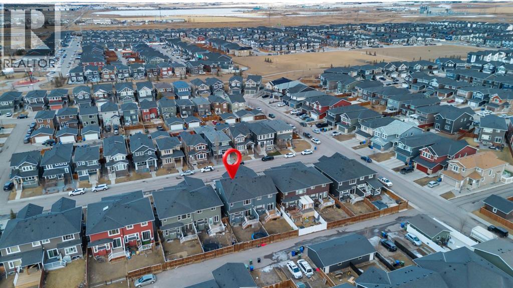 Single Family House for Sale in  Redstone Common NE Redstone Calgary 