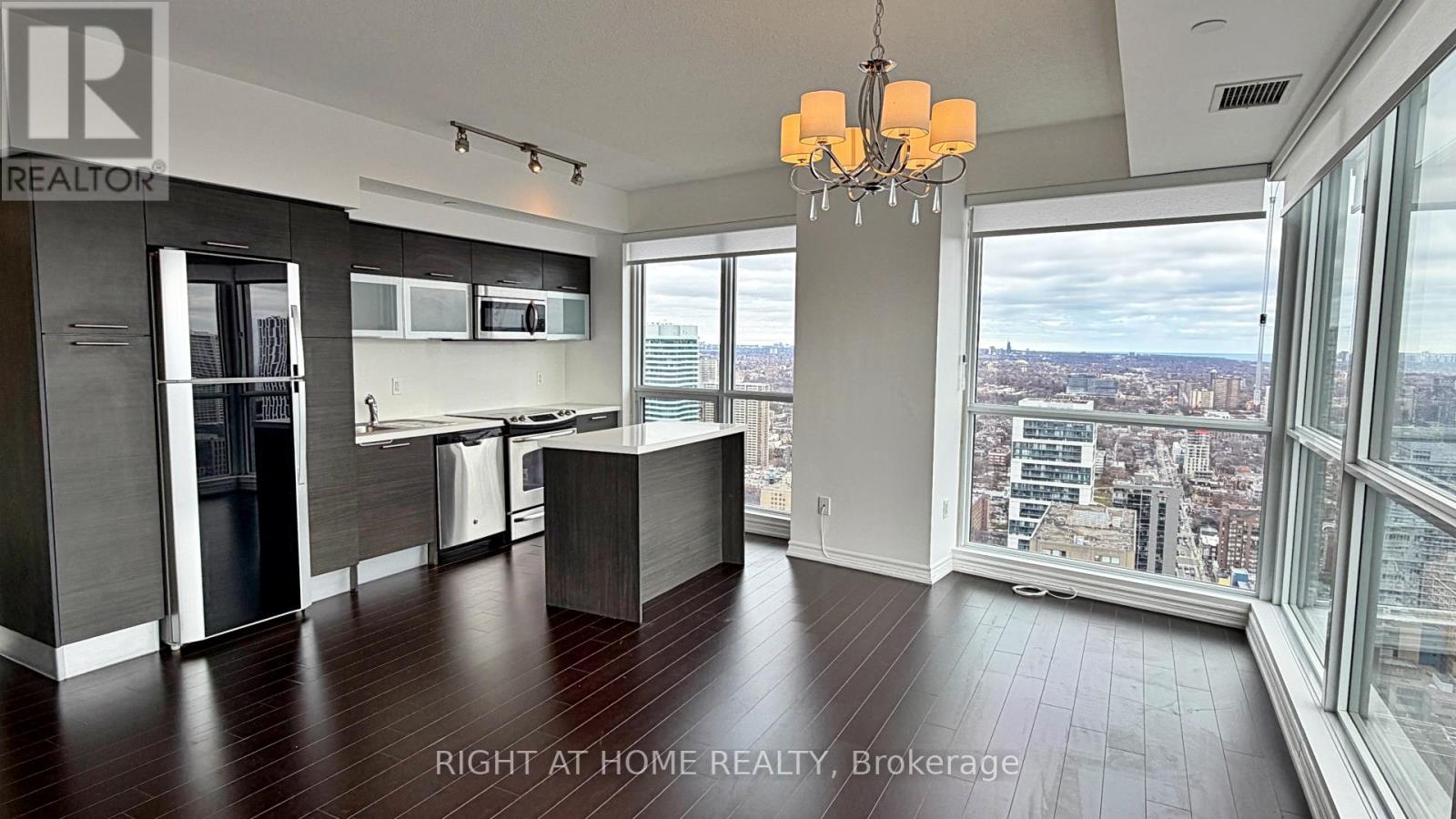 #4207 386 YONGE STREET - 12