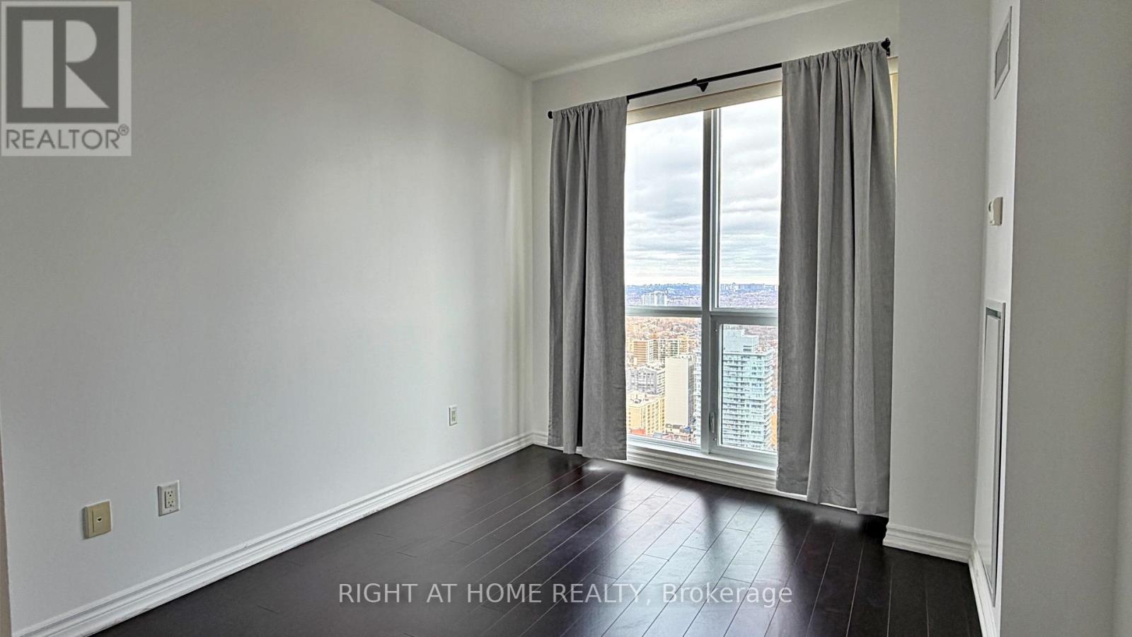 #4207 386 YONGE STREET - 22