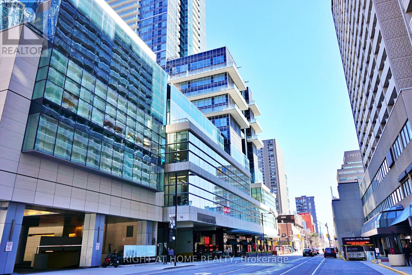 #4207 386 YONGE STREET - 4