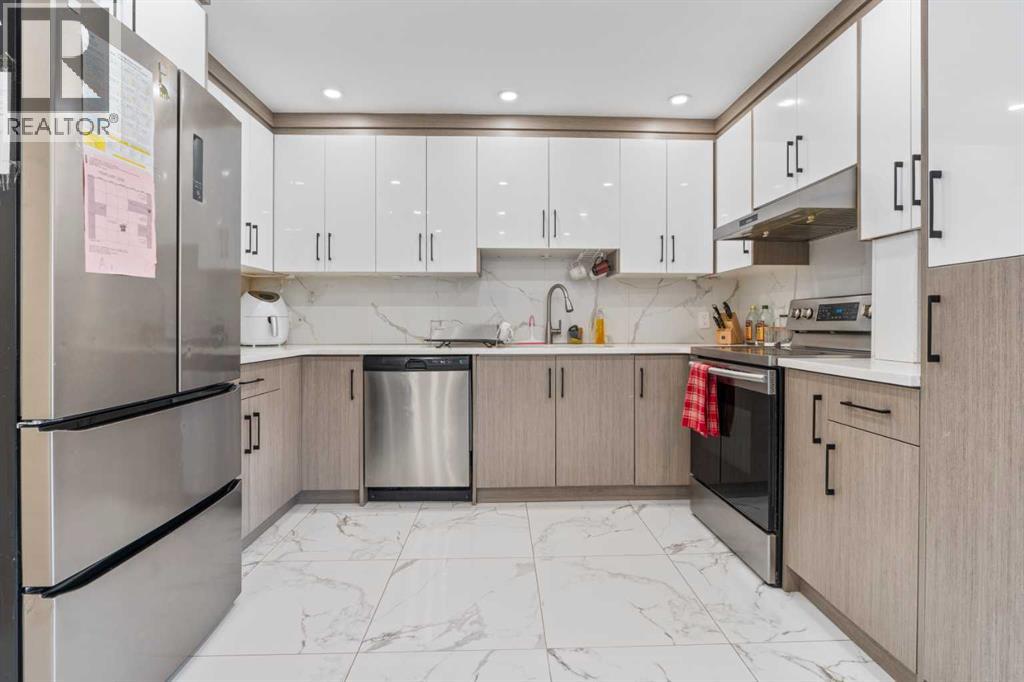 Single Family House for Sale in  Falshire Terrace NE Falconridge Calgary 