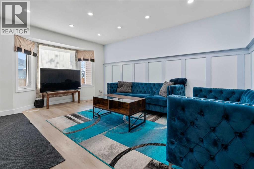 Single Family House for Sale in  Falshire Terrace NE Falconridge Calgary 