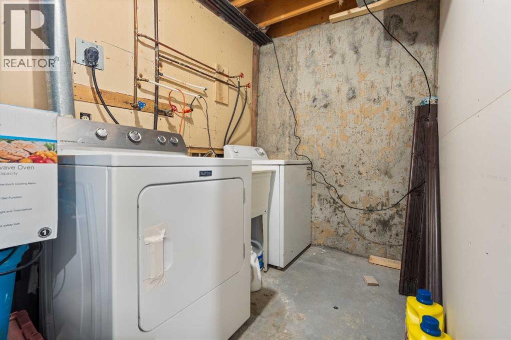 Single Family House for Sale in  Falshire Terrace NE Falconridge Calgary 