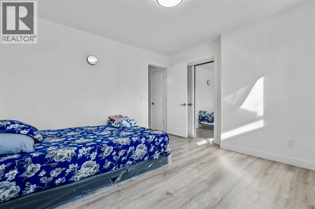 Single Family House for Sale in  Falshire Terrace NE Falconridge Calgary 