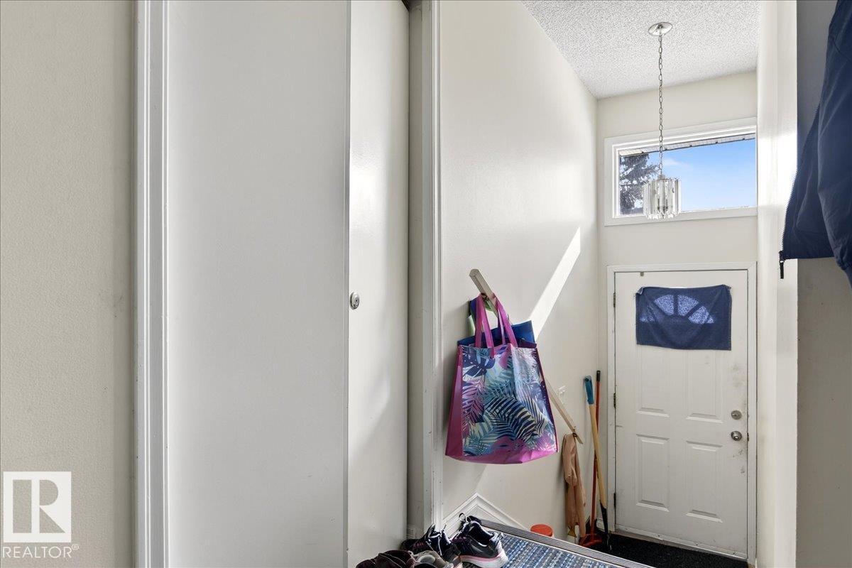 13304 130 AV NW - 6