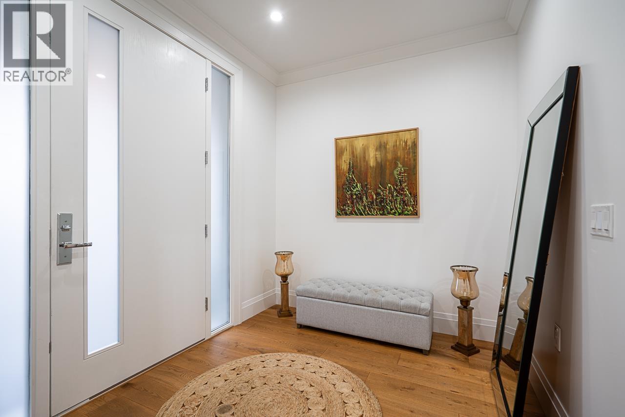 855 PATRICIA AVENUE, Port Coquitlam