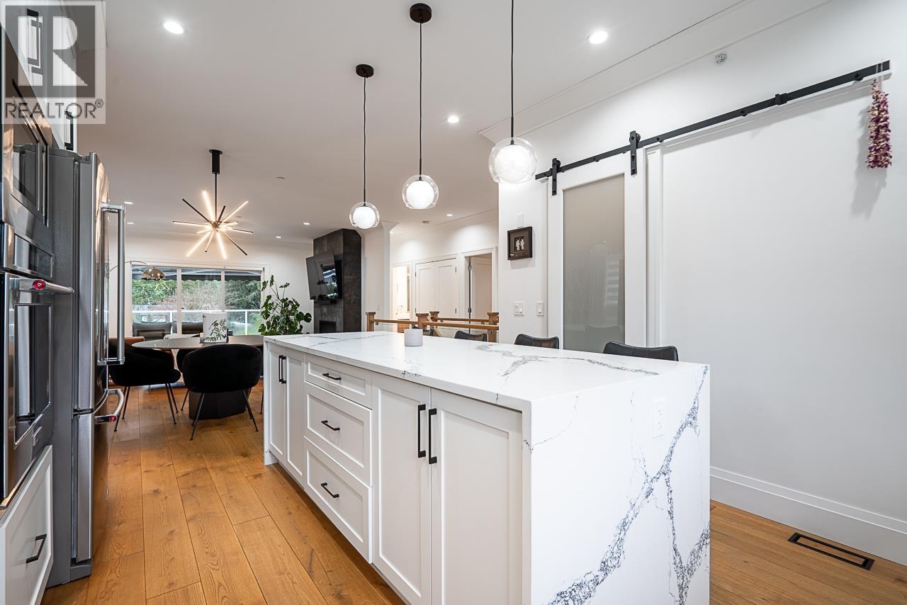 855 PATRICIA AVENUE, Port Coquitlam