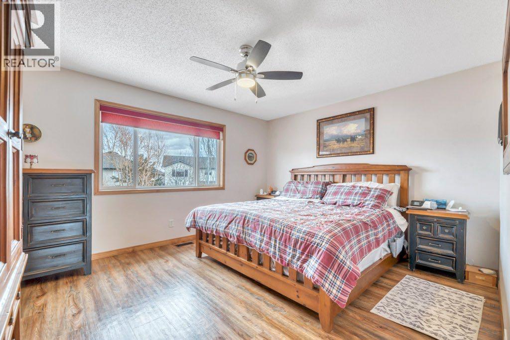Single Family House for Sale in  Brightondale Crescent SE New Brighton Calgary 