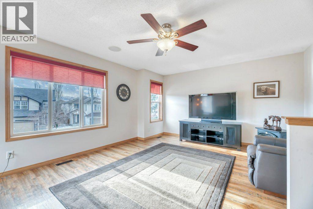 Single Family House for Sale in  Brightondale Crescent SE New Brighton Calgary 