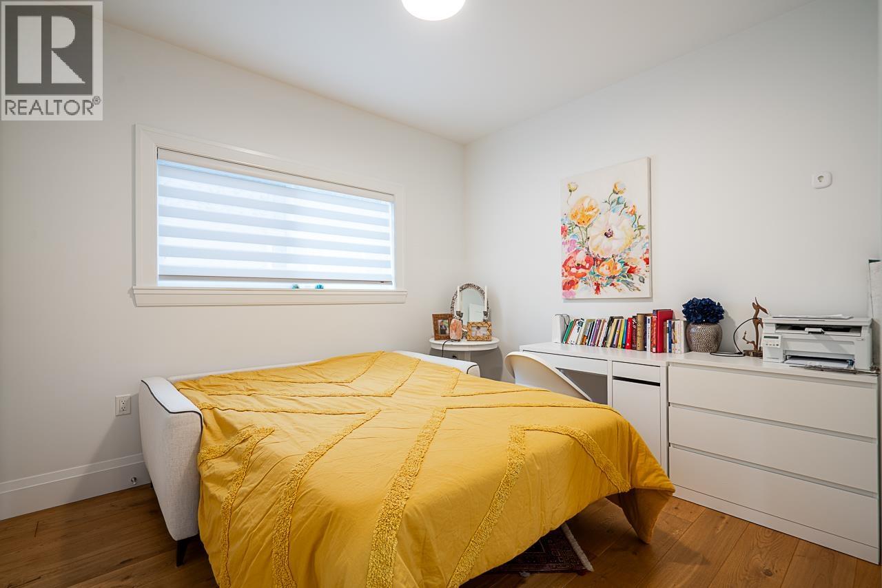 855 PATRICIA AVENUE, Port Coquitlam