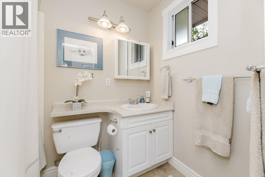 405 GAVIN ROAD, Keats Island