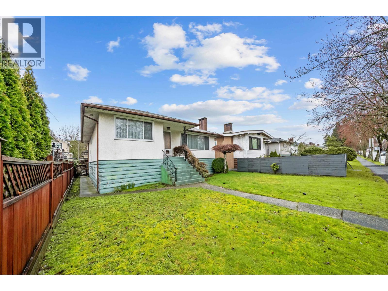 3115 E 49 AVENUE, Vancouver