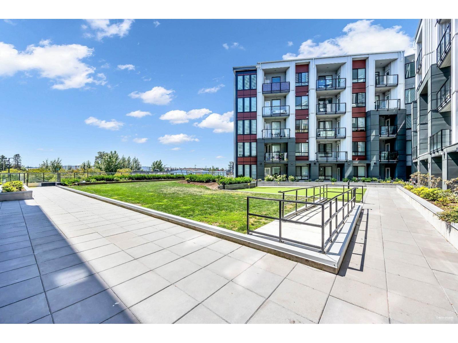 426 20360 LOGAN AVENUE, Langley