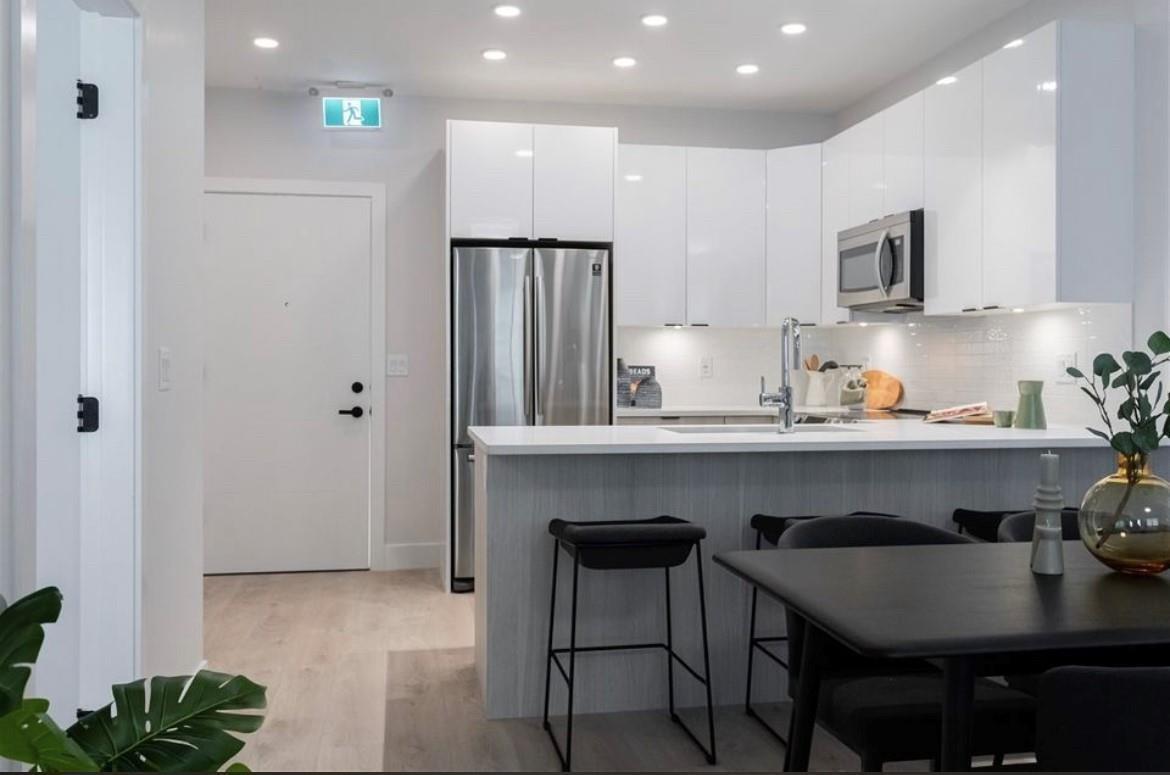 426 20360 LOGAN AVENUE, Langley