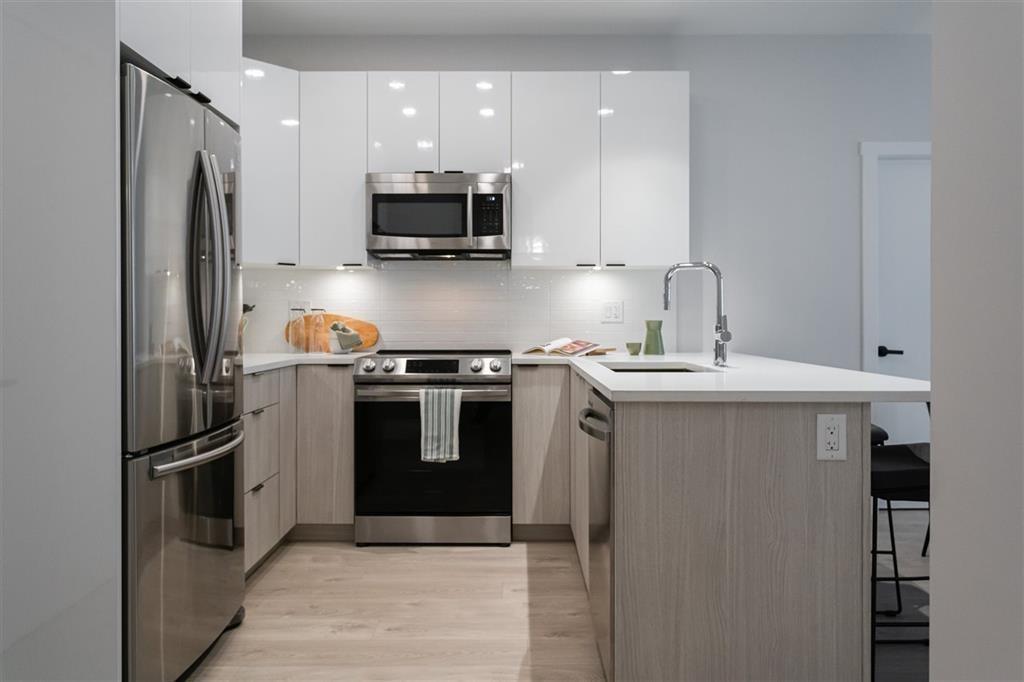 426 20360 LOGAN AVENUE, Langley