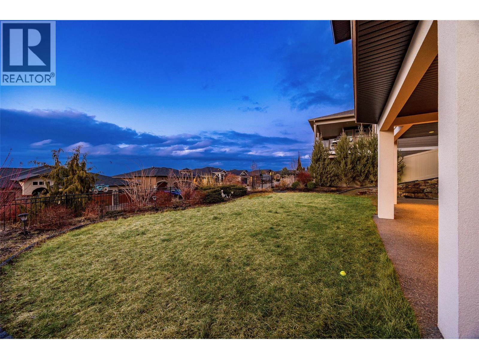  944 Hewetson Court, Kelowna