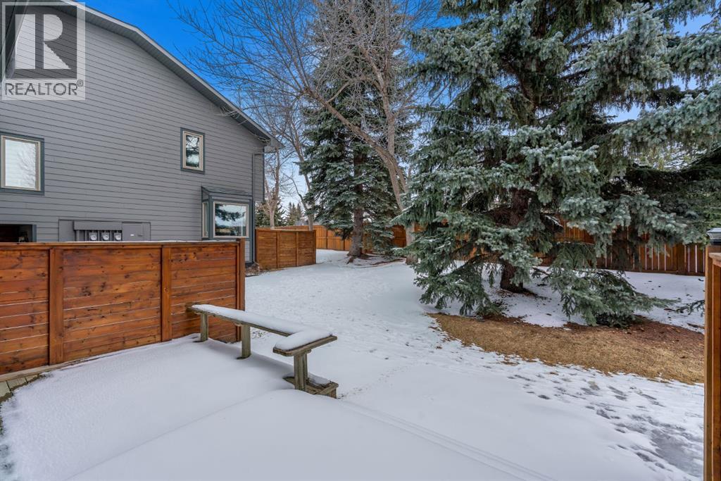 Single Family House 5 Level for Sale in   Woodacres Crescent SW Woodbine Calgary 