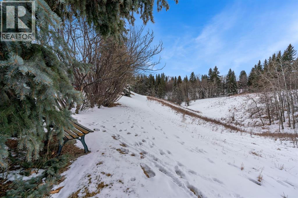 Single Family House 5 Level for Sale in   Woodacres Crescent SW Woodbine Calgary 