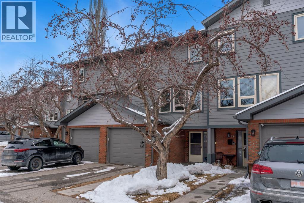 Single Family House 5 Level for Sale in   Woodacres Crescent SW Woodbine Calgary 