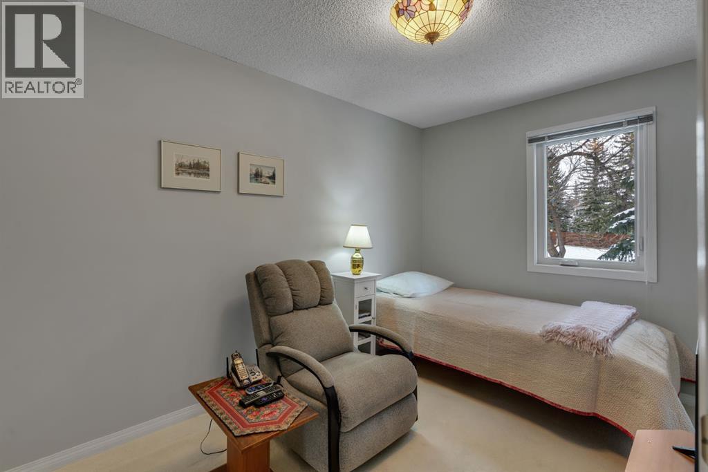 Single Family House 5 Level for Sale in   Woodacres Crescent SW Woodbine Calgary 