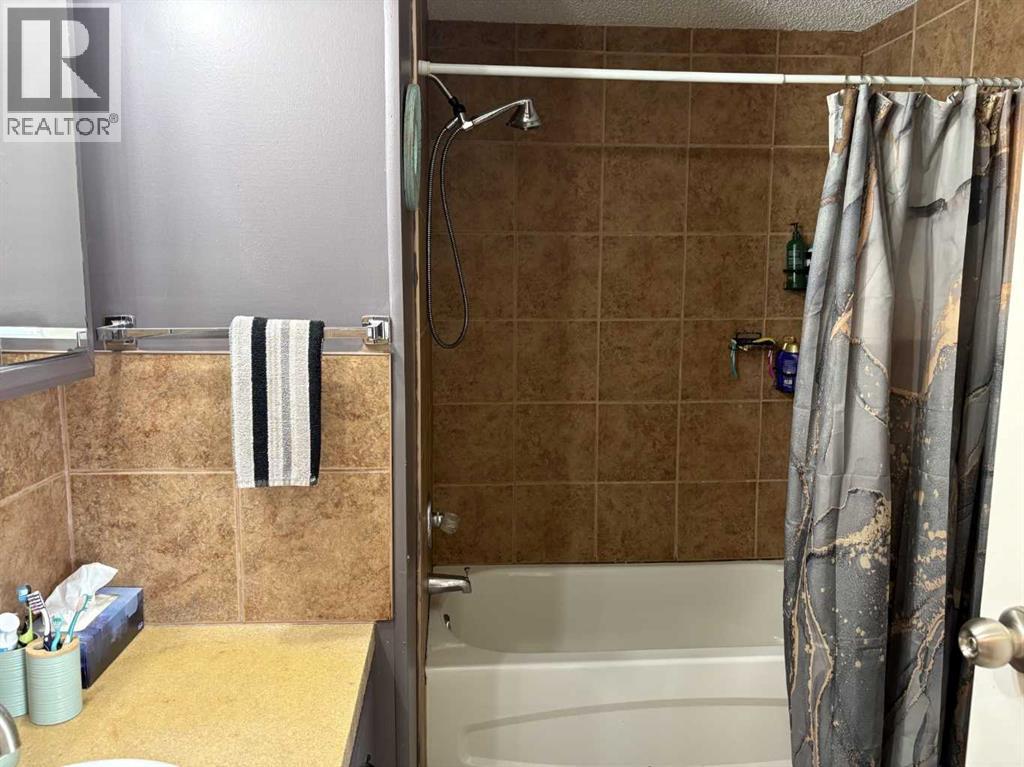 Single Family House Mobile Home for Sale in    Street NW Greenwood/Greenbriar Calgary 