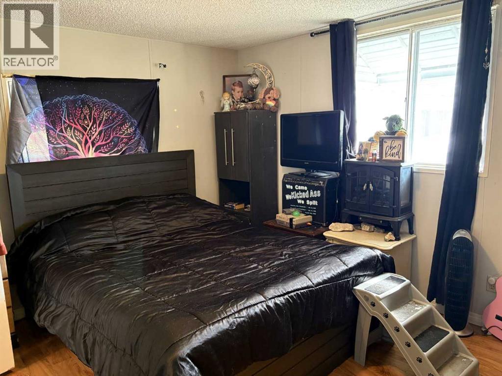 Single Family House Mobile Home for Sale in    Street NW Greenwood/Greenbriar Calgary 