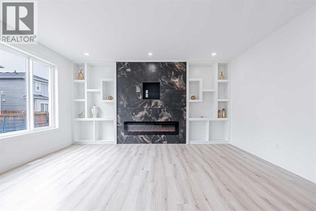 Single Family House for Sale in  Saddlecrest Circle NE Saddle Ridge Calgary 