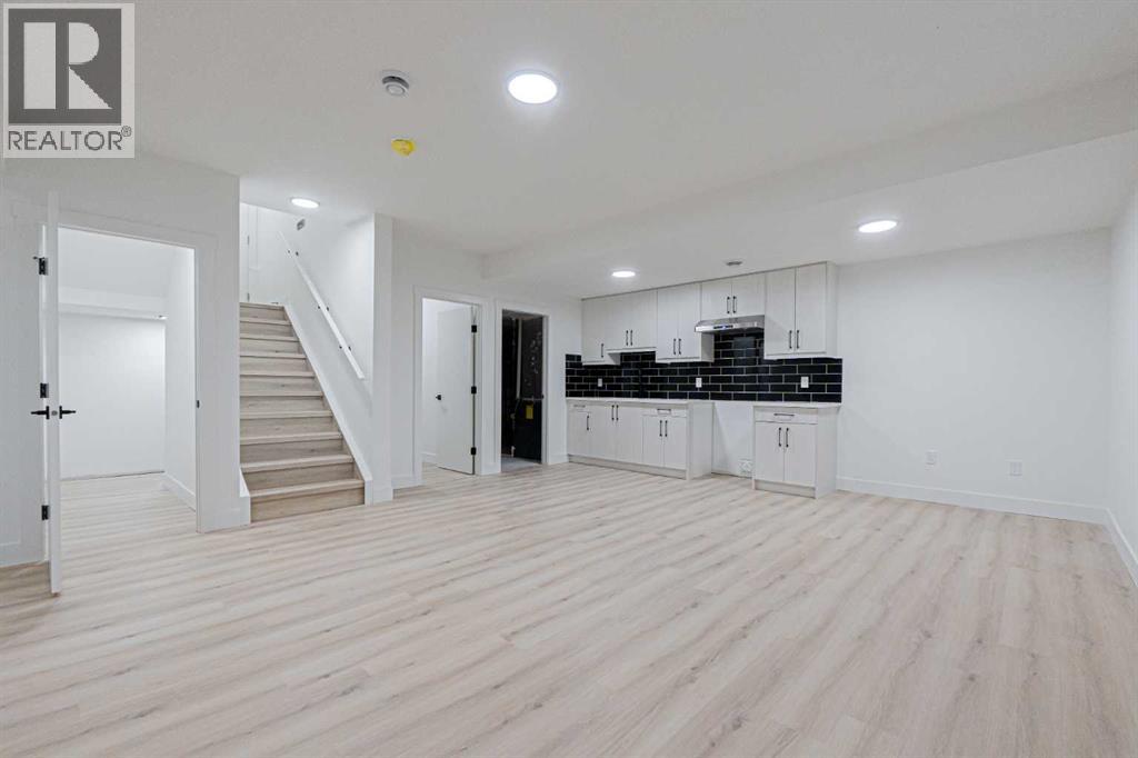 Single Family House for Sale in  Saddlecrest Circle NE Saddle Ridge Calgary 