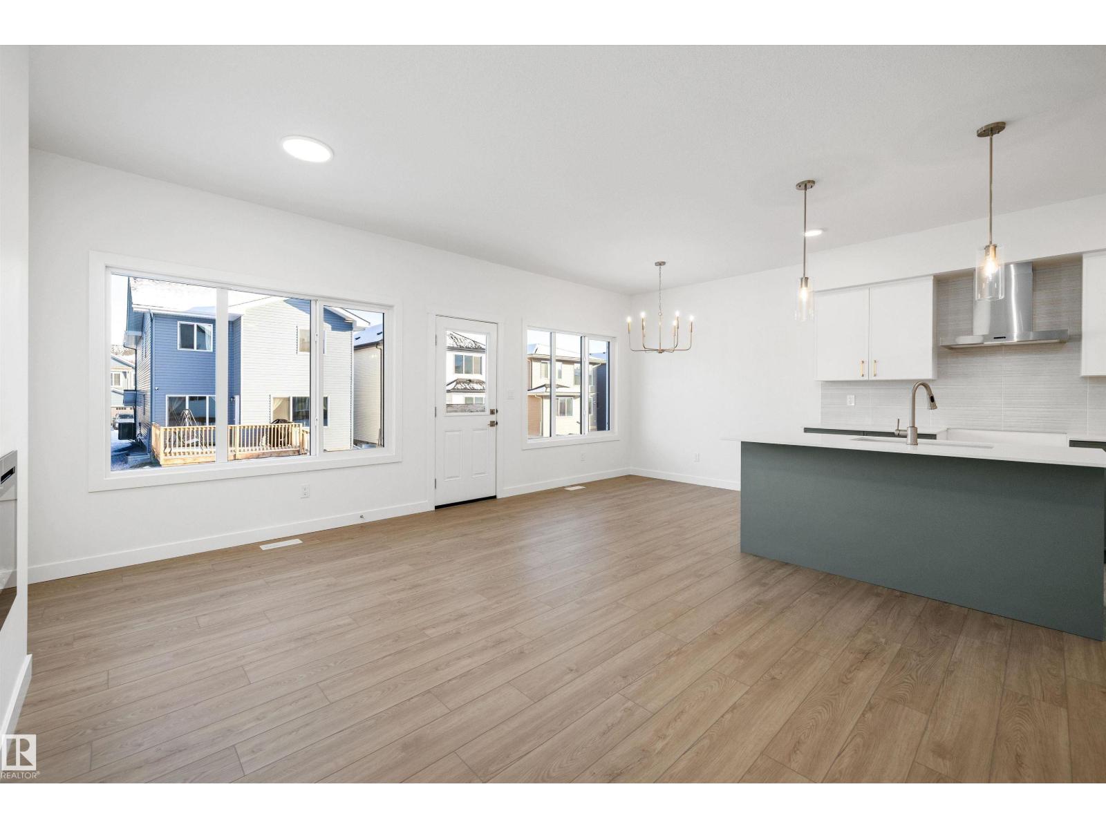17349 6A ST NE - 11